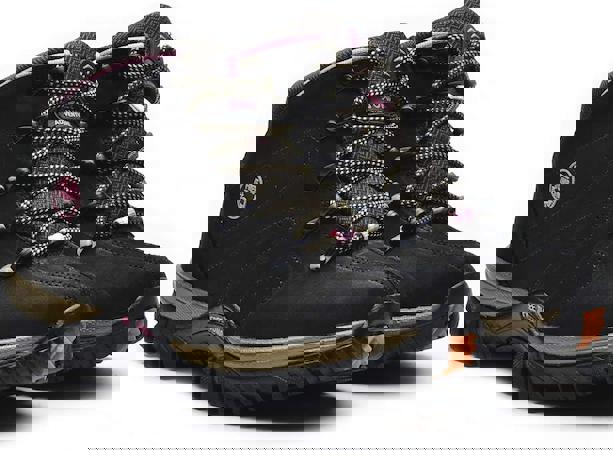 bota adventure free jump 2206